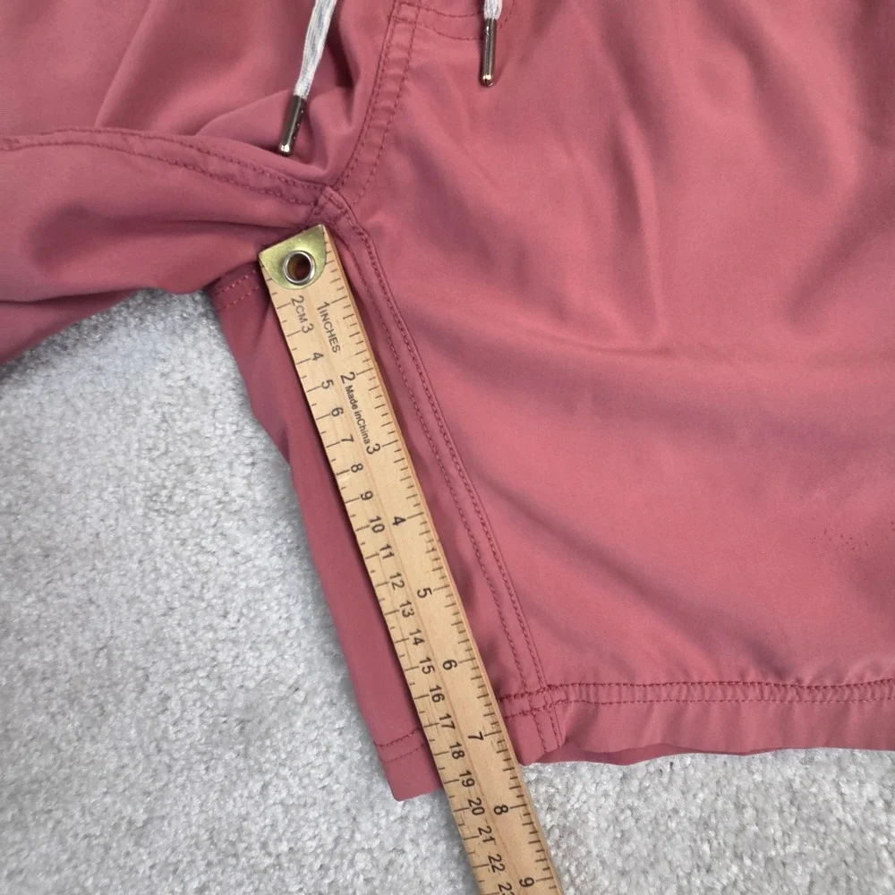 Vuori Kore Shorts Mens Small Small 7 Inch Inseam LIned